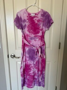 Lovers and Friends Tie-Dye Pink & Purple Short Sleeve Dress Size Small EUC